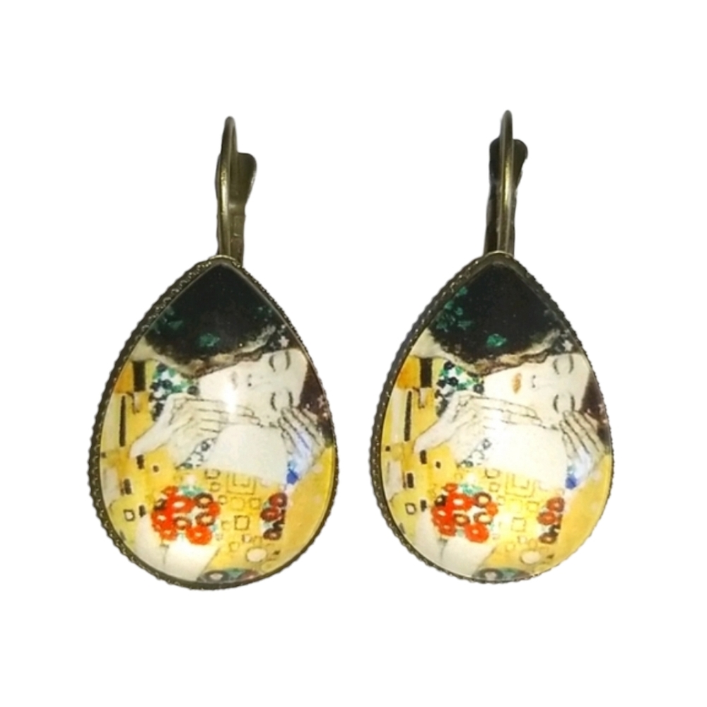 The Kiss Eearrings